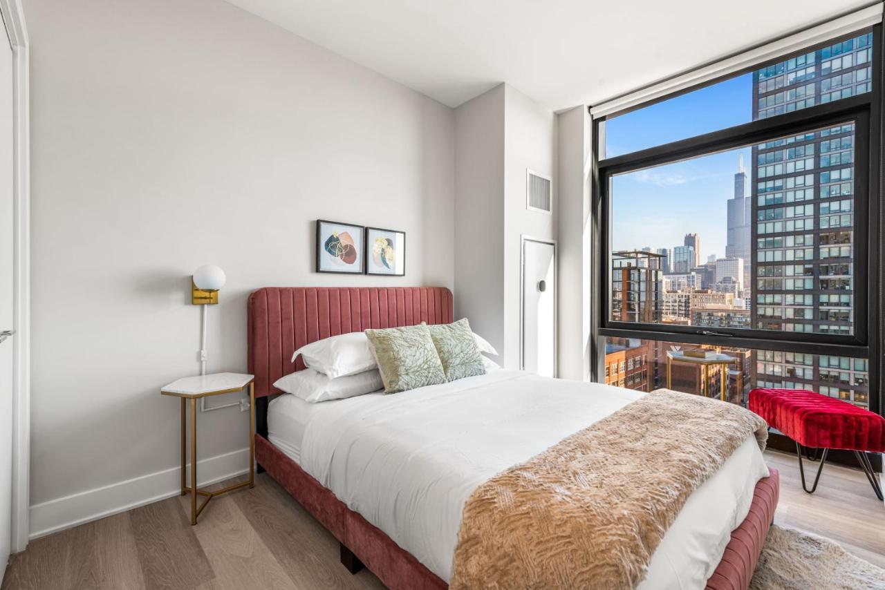 Avra Stylish Prime West Loop Location Near Union Park Apartamento