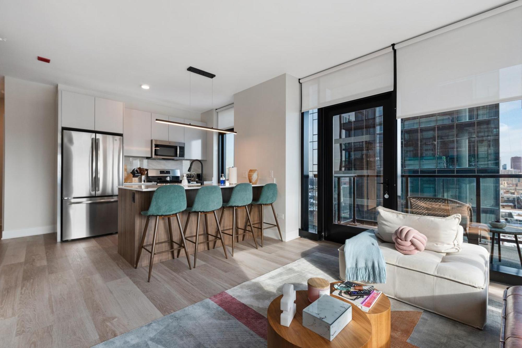 Avra Stylish Prime West Loop Location Near Union Park Apartamento